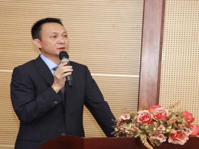 湖畔公學(xué)，精英教育