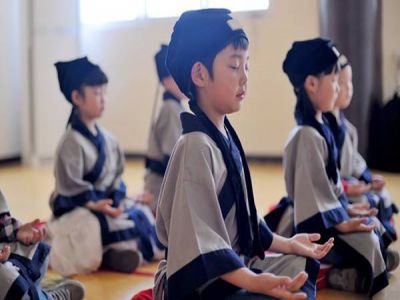 《遠視教育》之四十六——“養(yǎng)成教育”和“德與位配”