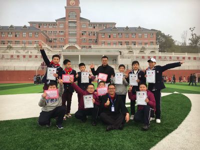 遠(yuǎn)恒佳重慶公學(xué)參加重慶市車(chē)模錦標(biāo)賽載譽(yù)而歸