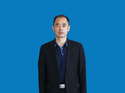 李炎海：中學化學教師，高級教師，湖北名師，來自黃岡分校，長期擔任清北班化學教學，學科功底深厚，教學作風扎實，教學成績突出，深受學生喜愛