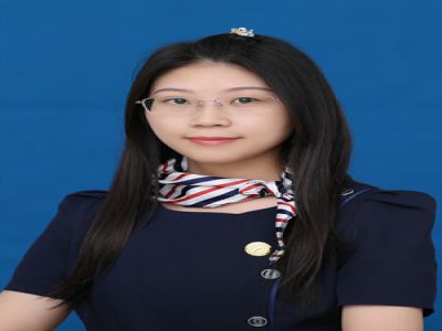 況雯:中學部英語,四川外國語大學英語語言文學學士，英語功底扎實，專業(yè)8級，教學經(jīng)驗豐富。教授學生3000人次以上；所在教學點英語單科上線率達96%